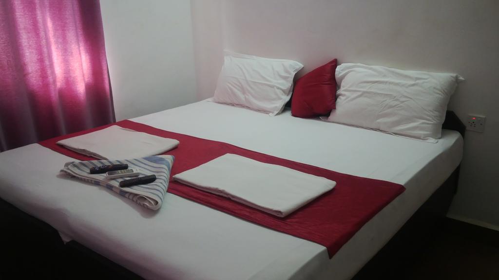 Sugar Plum Macedo Palms Bed & Breakfast บากา ภายนอก รูปภาพ